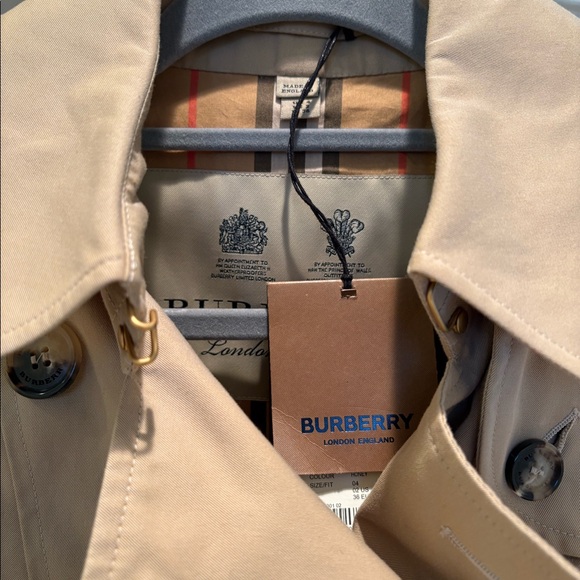 Chelsea Burberry Jacket - Picture 2 of 8